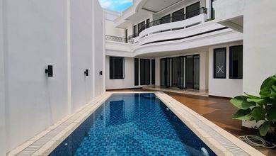 Rumah Mewah Luas 555 m2, di Permata Hijau, Jakarta Selatan