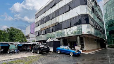 Gedung di Menteng yg bisa ditinggikan harga menarik 