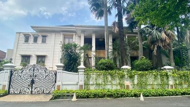 Rumah Prestisius di Kawasan Kebayoran Baru, Jakarta Selatan, LB 1000m², Harga 86 Miliar