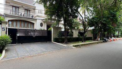 Jual Rumah Cantik LT 587 m2 area Kebayoran Baru, Jakarta Selatan