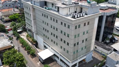 Gedung 5 Lantai Di Mampang Siap Huni 