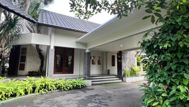 Hunian Elegan di Cipete, Jakarta Selatan, 6 KT, LT 1925m²