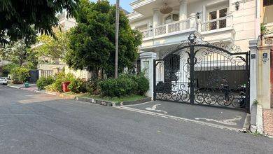 Rumah Sederhana di Pondok Indah, Jakarta Selatan, LT 353 m2
