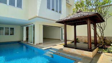 Jual Rumah 404 di Kemang, Jakarta Selatan